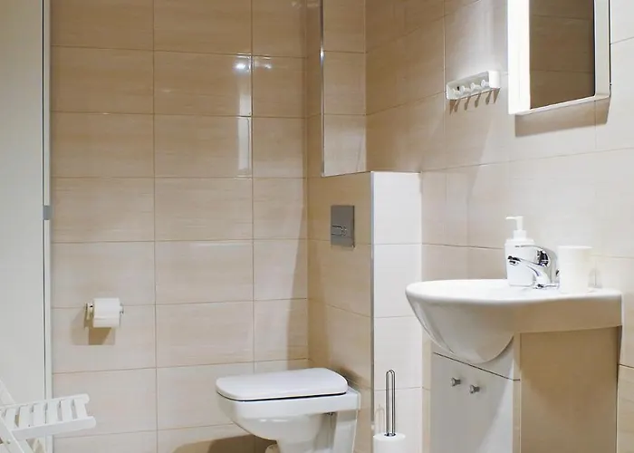 アパート Piotr Aparts *